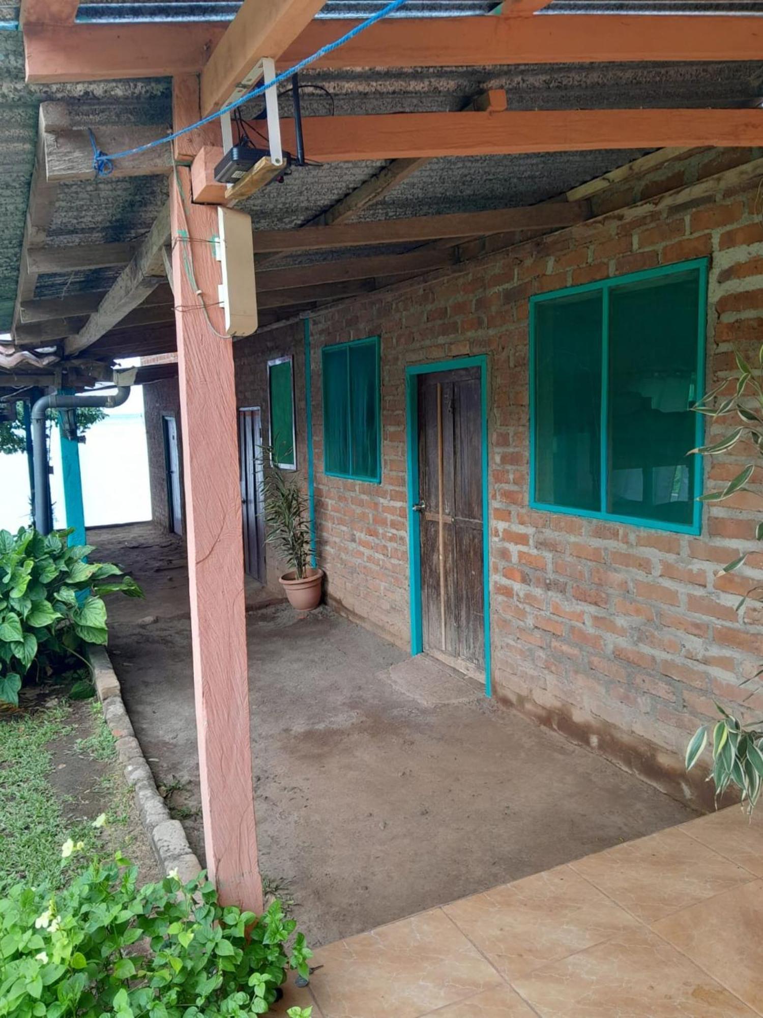 Hostel Los Chocoyos Mérida Buitenkant foto