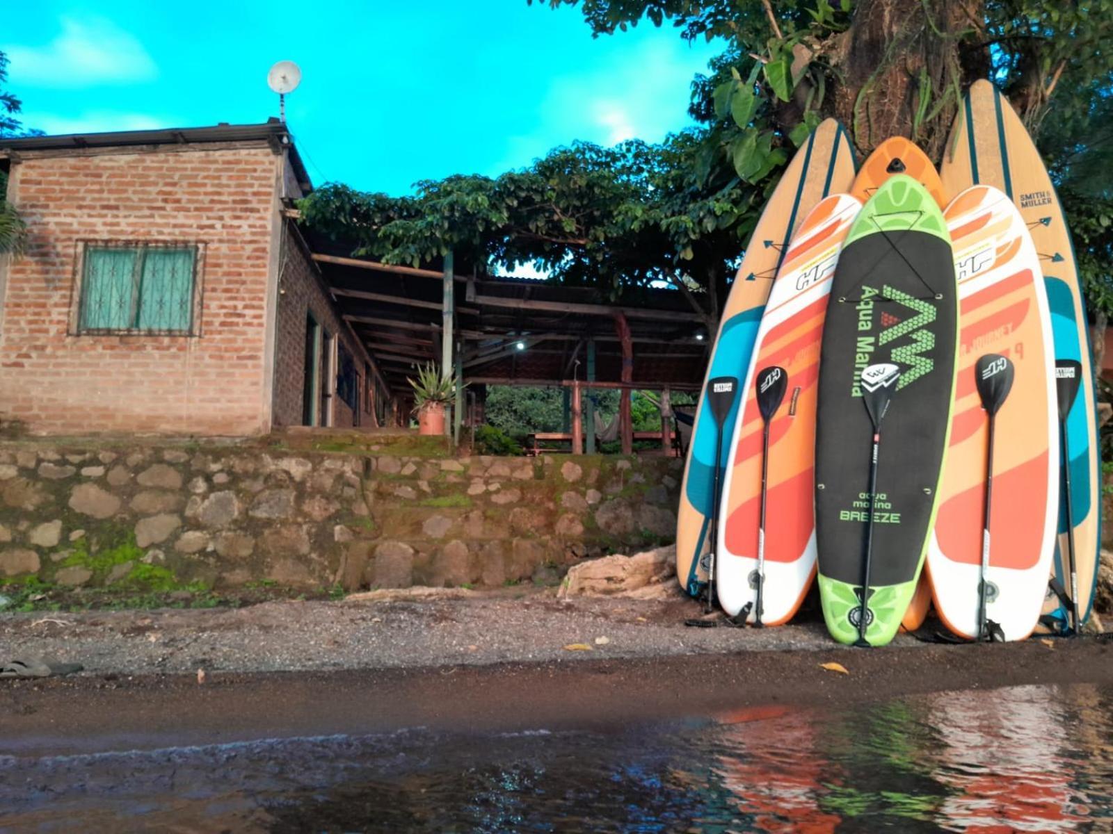 Hostel Los Chocoyos Mérida Buitenkant foto